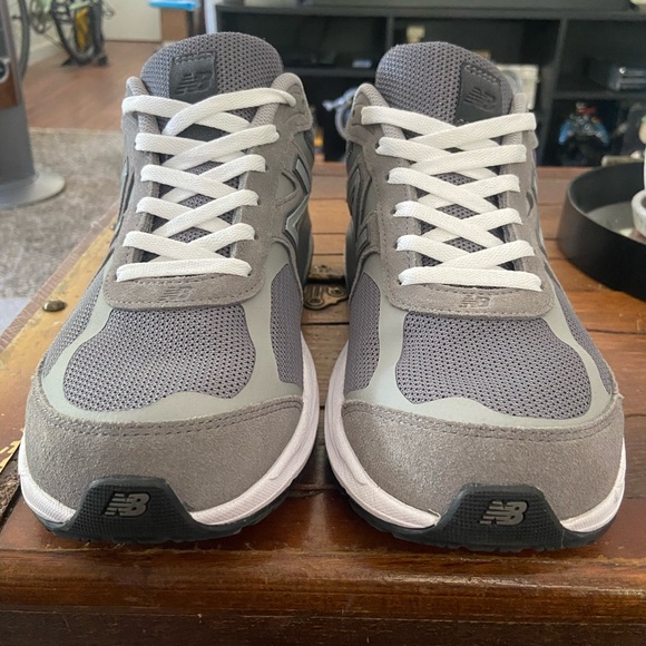 New Balance Men's 1540v3 Motion Control Sneakers Grey M1540GP3 Size13 D - Picture 9 of 12